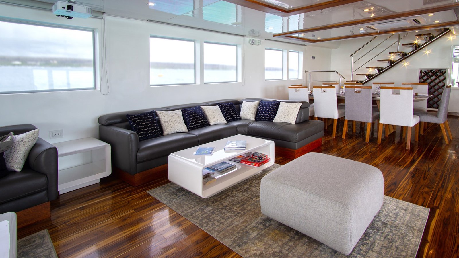 infinity-6 Infinity Yacht