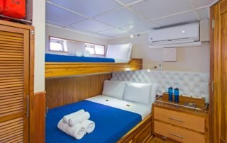 Koln yacht galapagos cabins Koln yacht galapagos cabins