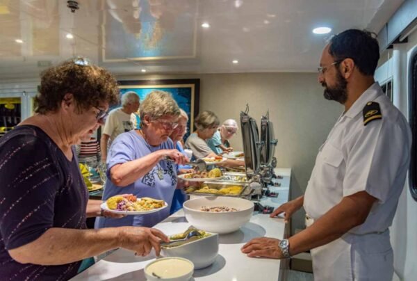 galaxy diver yacht service