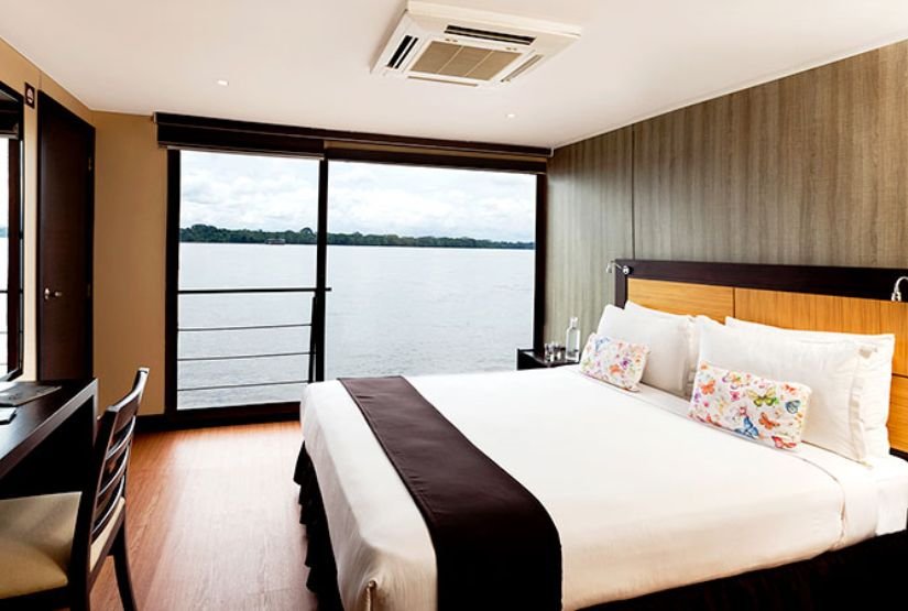 anakonda amazon cruise room