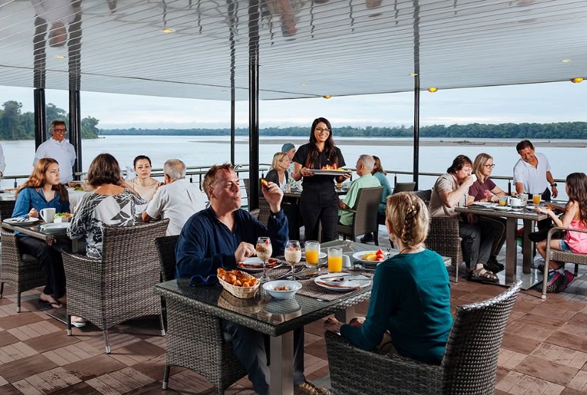 manatee amazon explorer restaurant