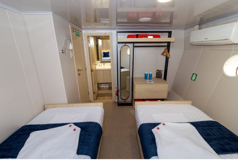 Twin Bed Cabin Galaxy Orion
