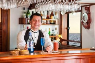Letty Yacht bar
