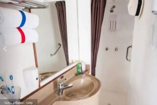 Letty Yacht bathroom