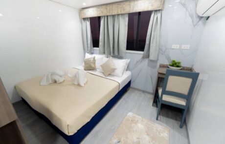 Anahi Catamaran doble cabin