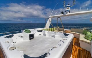 Galapagos Angel Yacht jacuzzi gps