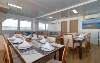 Galapagos Angel dining room