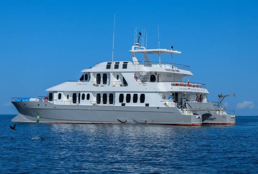 Alya Catamaran Galapagos