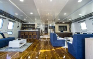 Natural Paradise Yacht social area