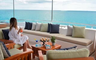 Seaman Catamaran Al Fresco Living Room