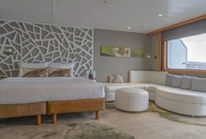 legend balcony suite plus