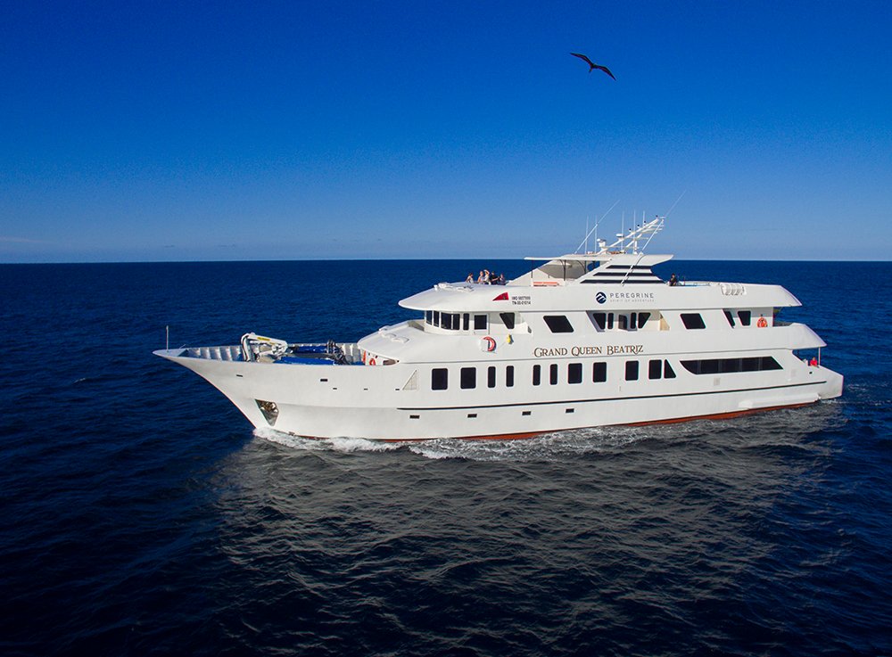Grand Queen Beatriz Yacht