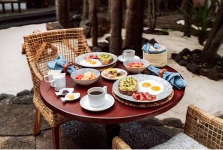 Escalesia Villa breakfast