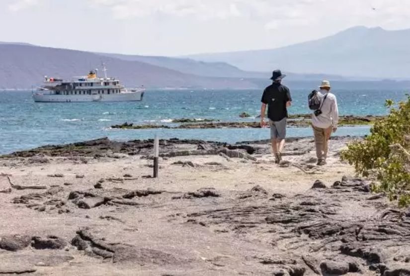 galapagos cruises 2024 trip