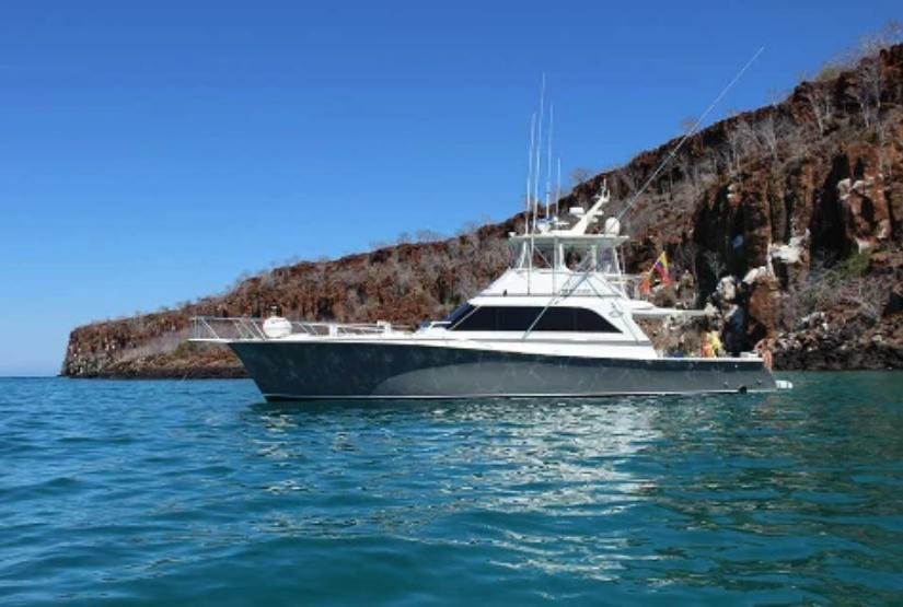 Altamar Yacht