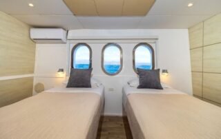 Grand Daphne Yacht Twin Cabin Lower Deck